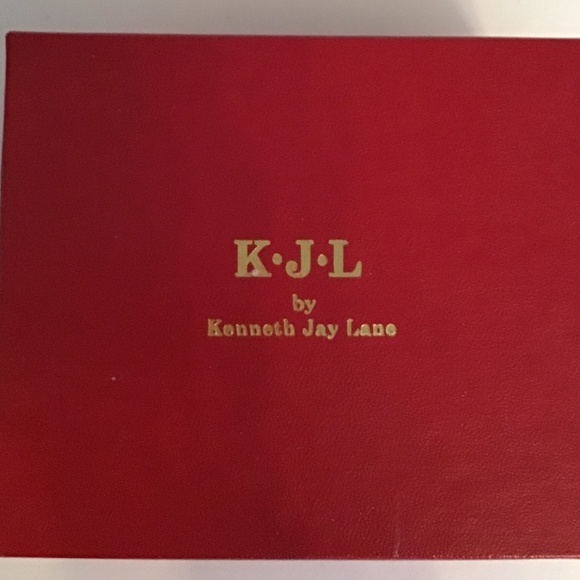 Kenneth Jay Lane Black pearl + pave necklace - Picture 6 of 10